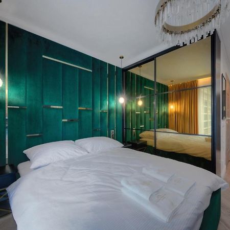 Luxury Del Sol Apartments 슈비노우이스쳬 외부 사진