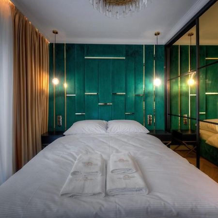Luxury Del Sol Apartments 슈비노우이스쳬 외부 사진