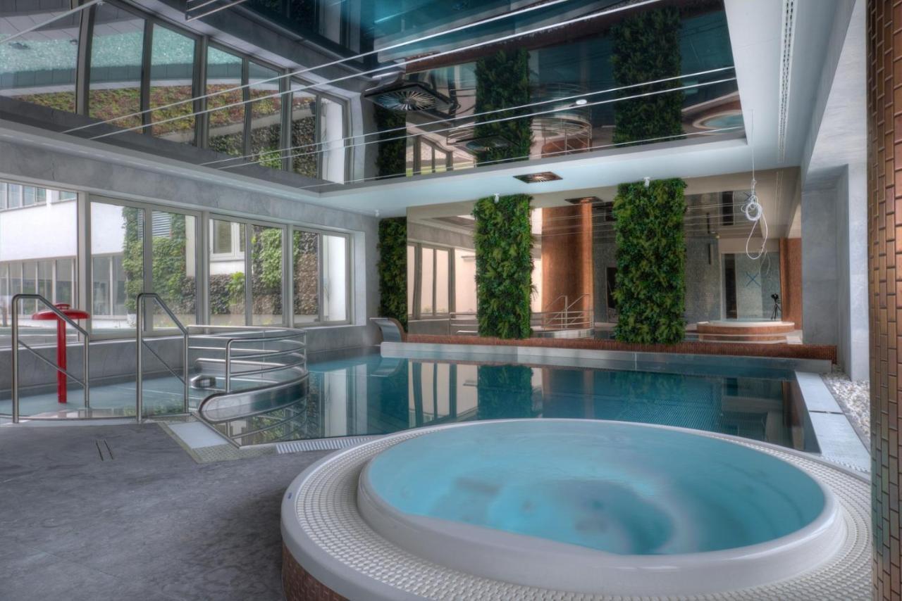 Luxury Del Sol Apartments 슈비노우이스쳬 외부 사진